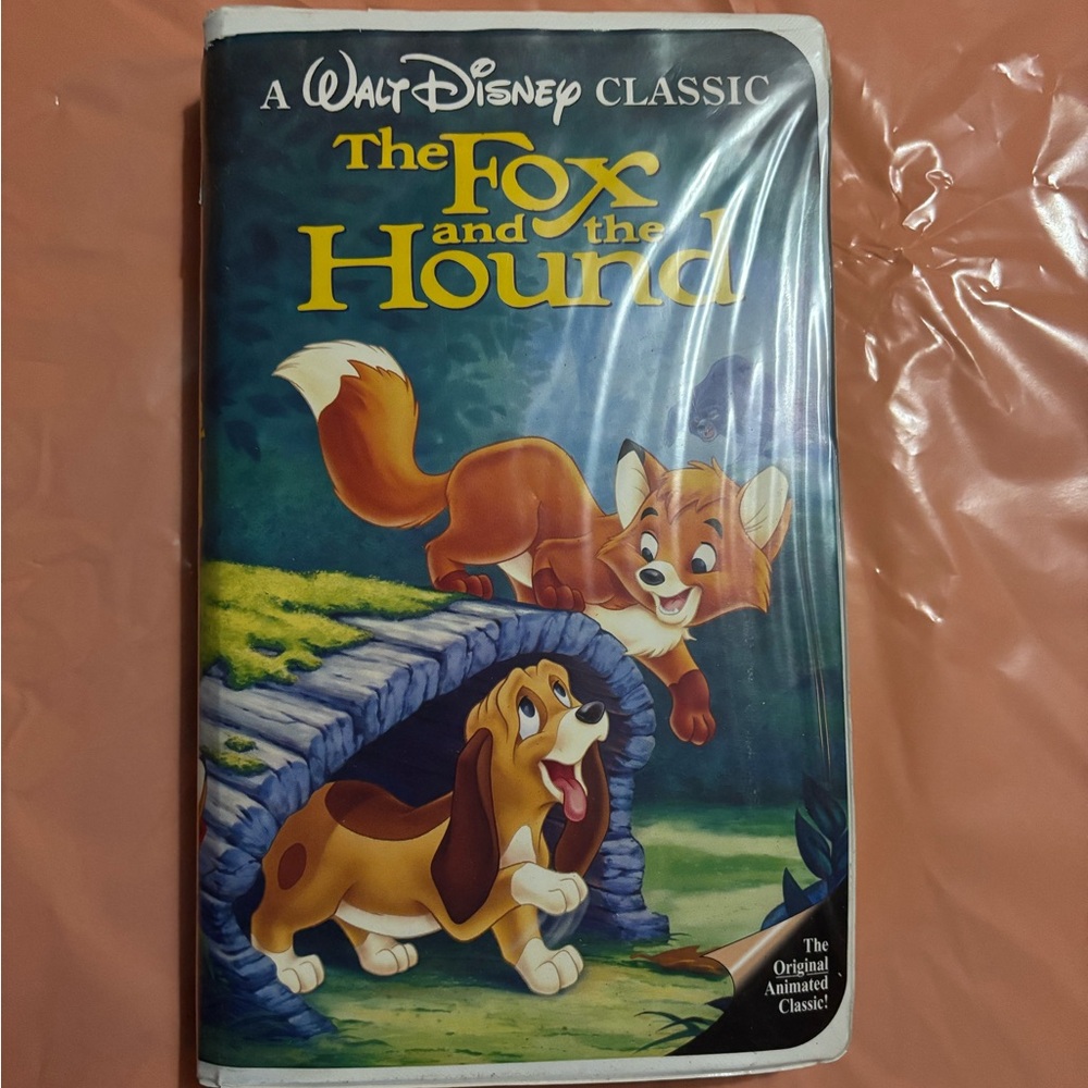 Disney The Fox and the Hound VHS - Blue and Green Cover